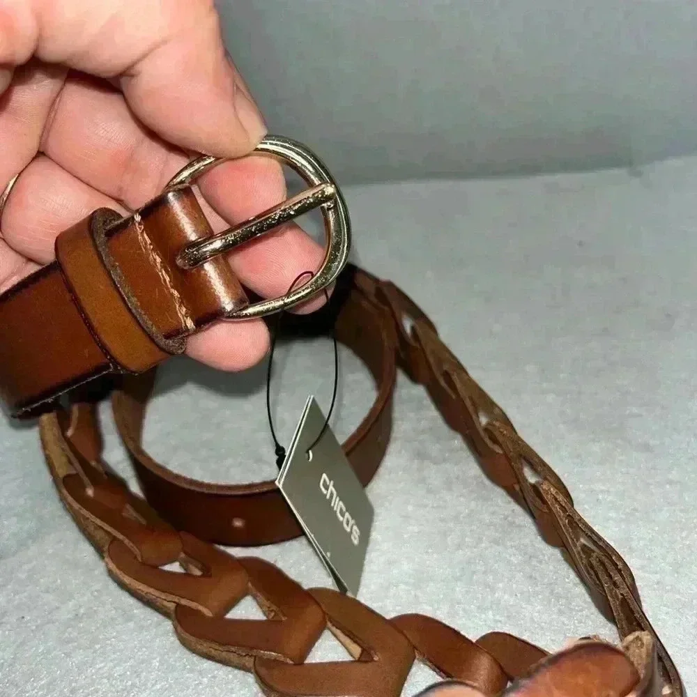 Chicos Trisha Geometric Full grain Leather Belt. Gold hardware, New with Tags